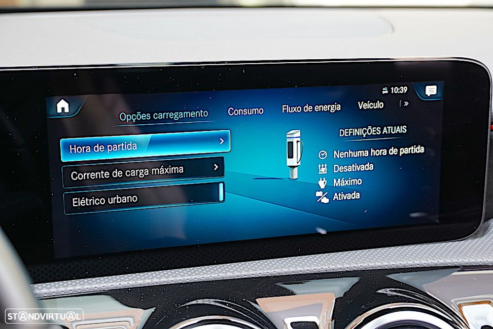 Mercedes-Benz A 250 e AMG Line - 38