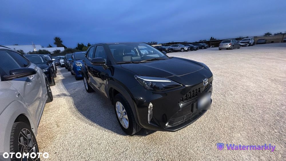 Toyota Yaris Cross Hybrid 116 1.5 VVT-i Business Edition - 1