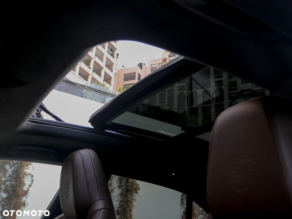 Porsche Macan - 21