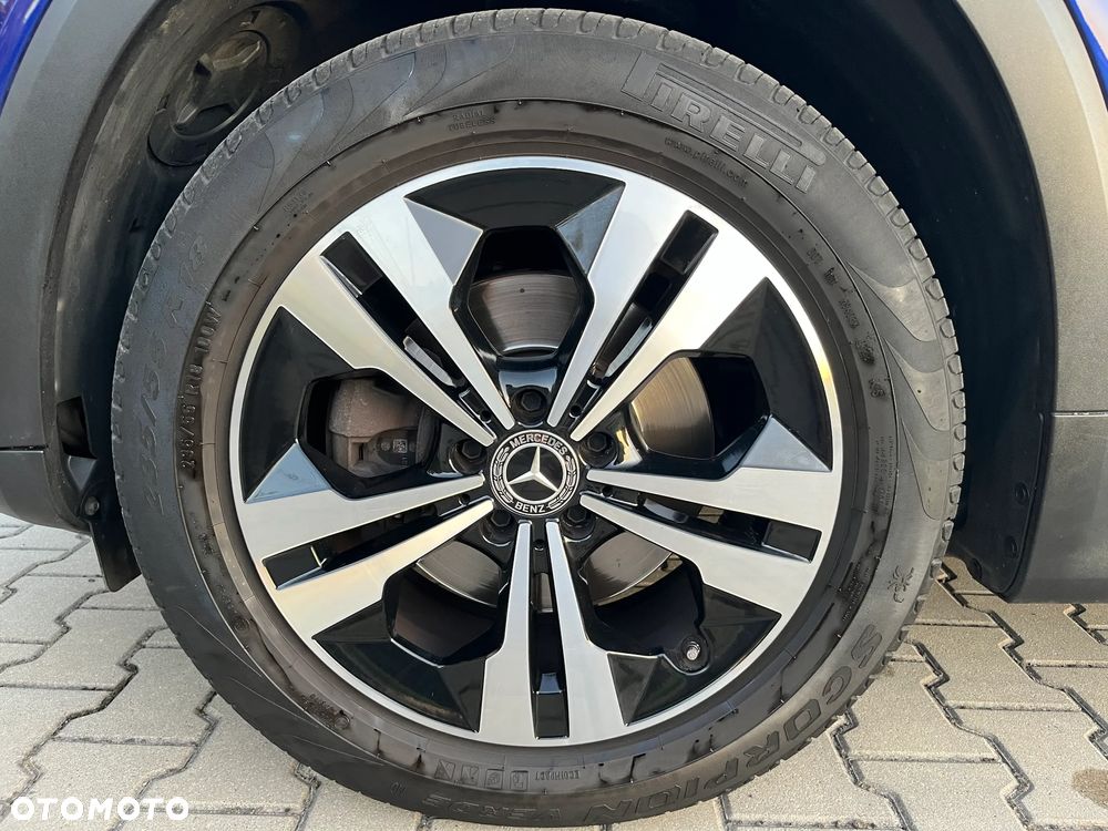 Mercedes-Benz GLB 200 Progressive 7G-DCT - 20