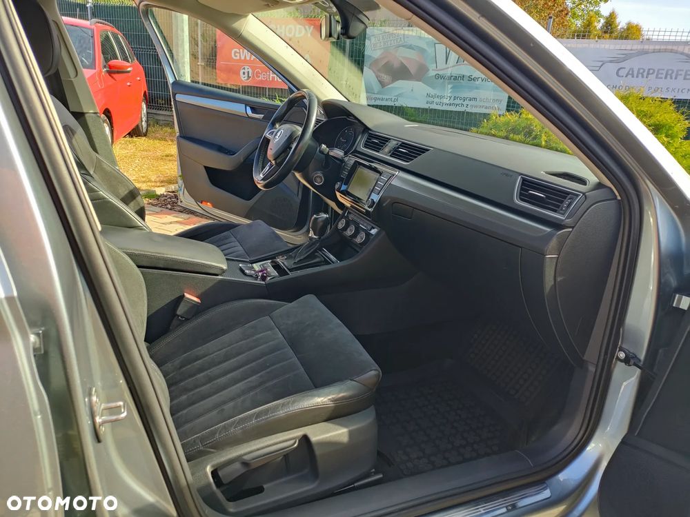 Skoda Superb 2.0 TDI DSG Premium Edition - 24