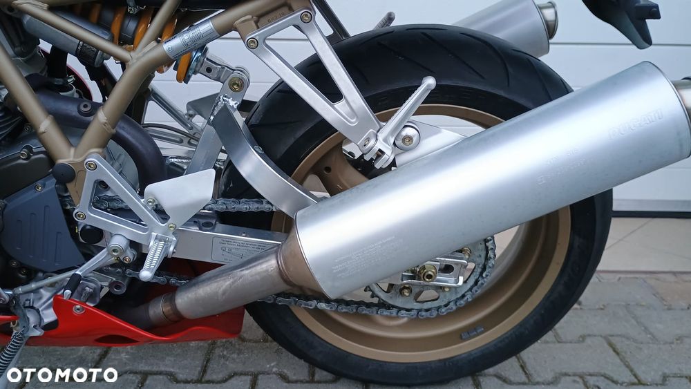 Ducati 900 - 23