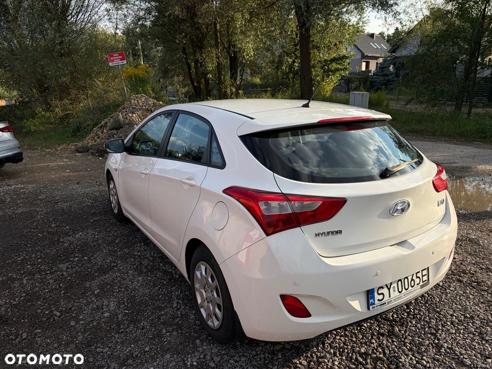 Hyundai i30 1.6 Classic + - 5