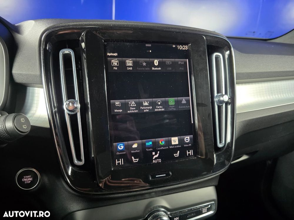 Volvo XC 40 T3 AT8 Momentum Pro - 23