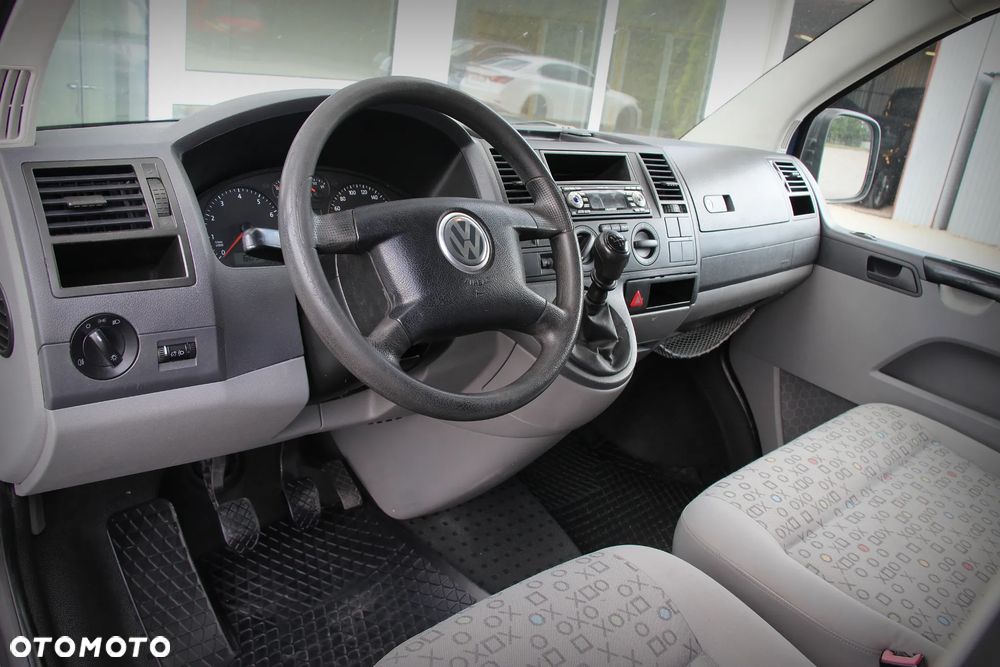Volkswagen Caravelle L2 - 18