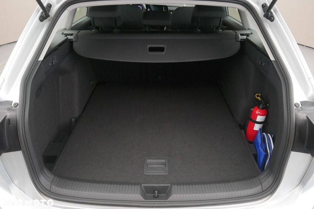 Volkswagen Golf 1.5 TSI Life - 16