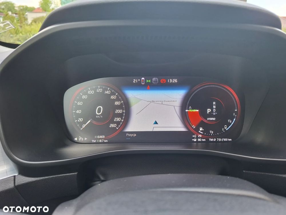 Volvo XC 40 - 31
