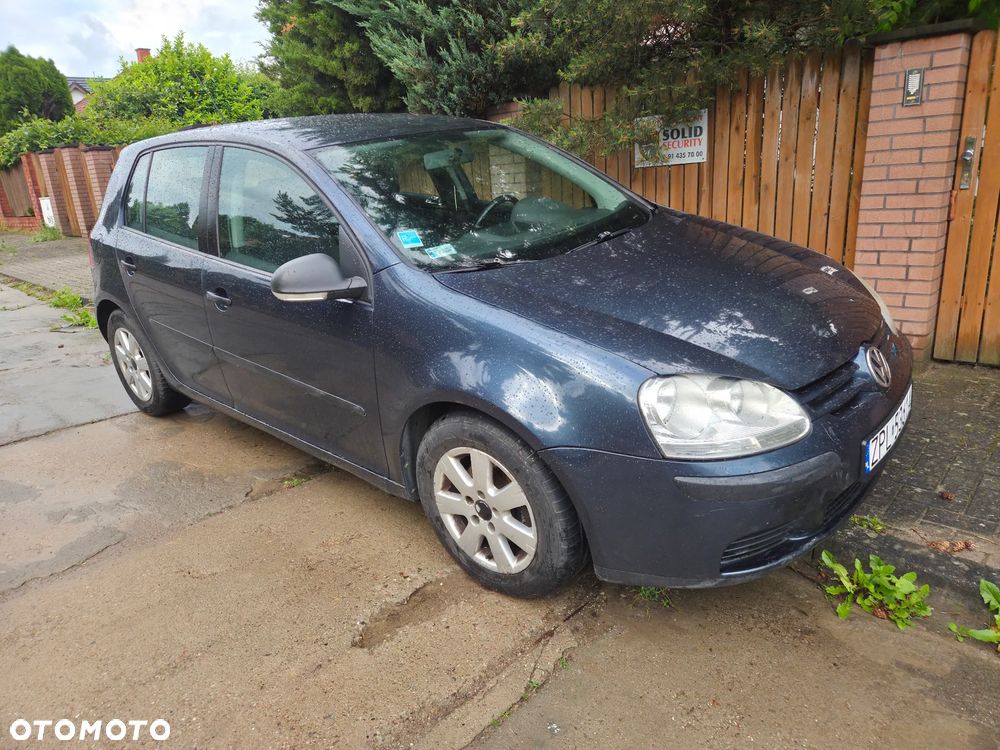 Volkswagen Golf - 5