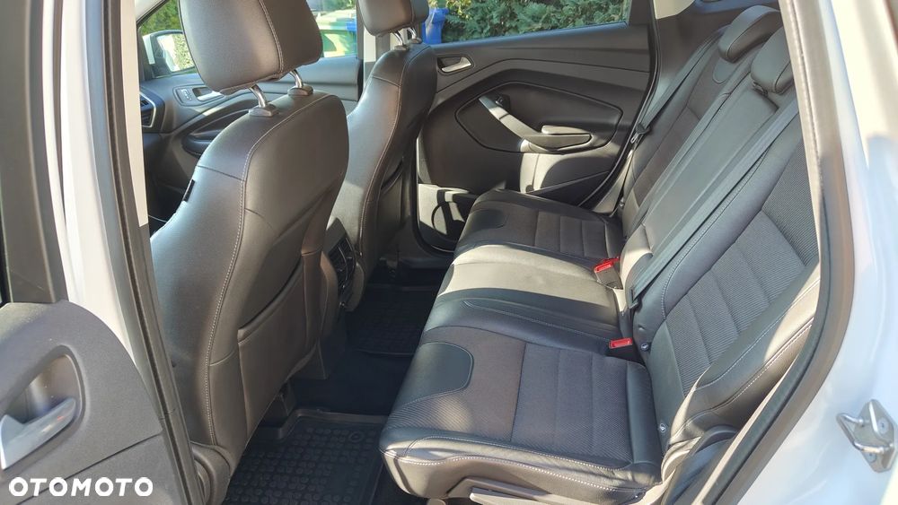 Ford Kuga 2.0 TDCi 4WD Titanium Plus - 12