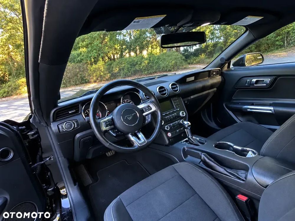 Ford Mustang - 20