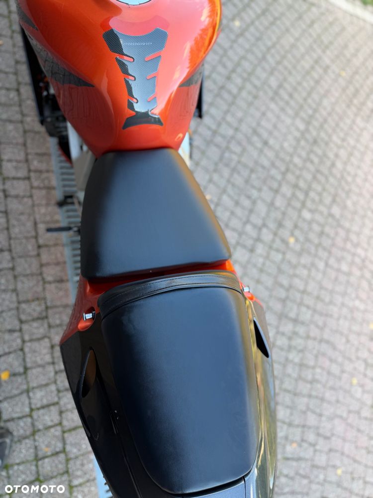 Honda CBR - 17