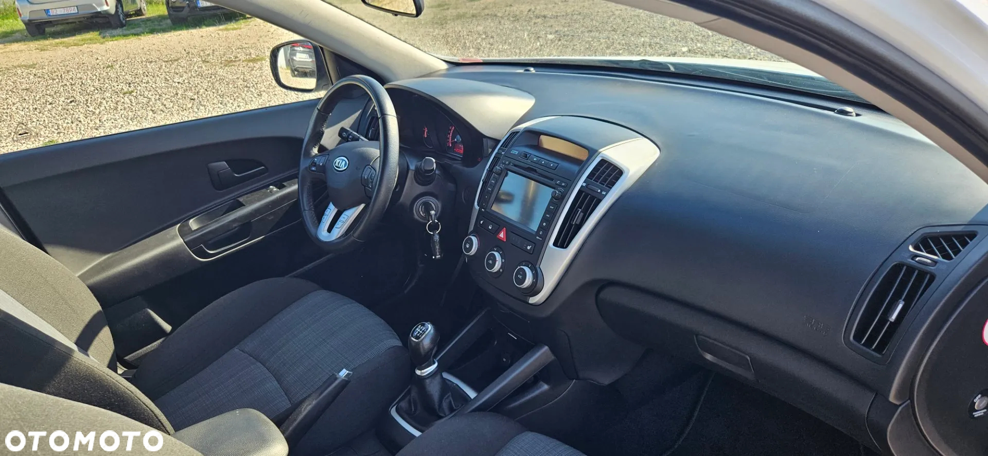 Kia Ceed 1.6 CRDi 90 ISG Spirit - 22