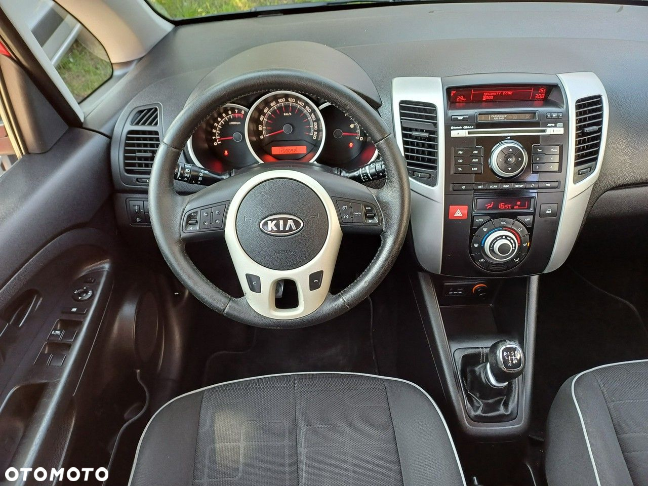 Kia Venga 1.4 CVVT Attract - 7