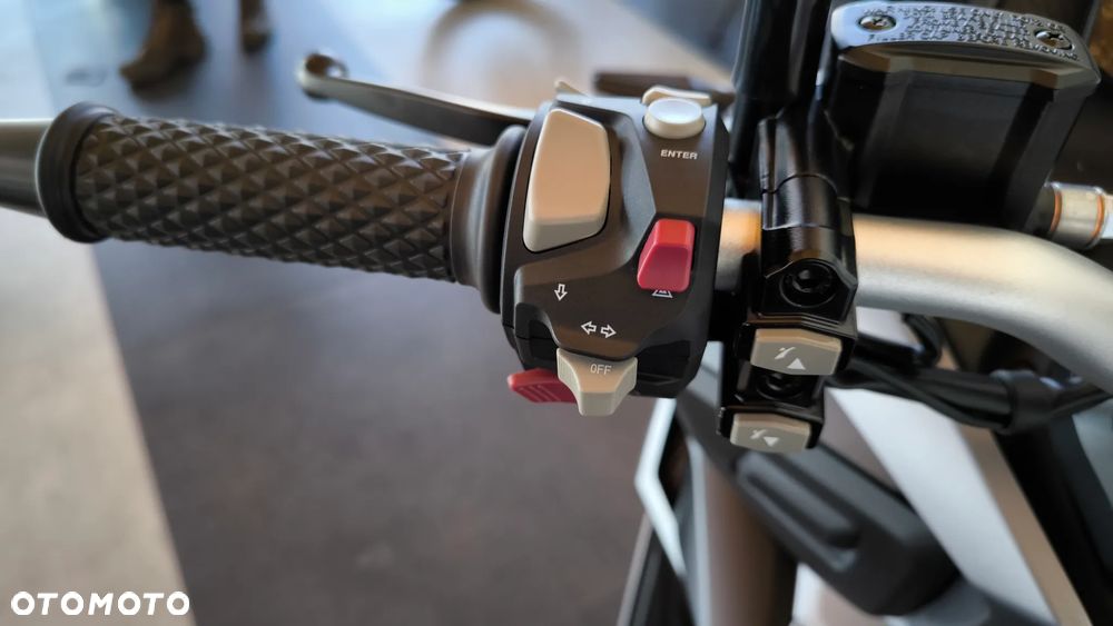 VOGE SR1 ADV - 16