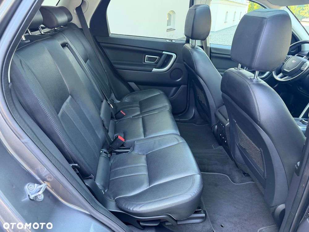 Land Rover Discovery Sport TD4 HSE Luxury - 24