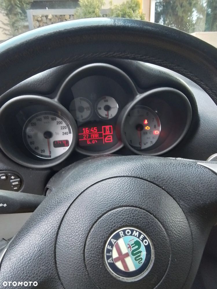 Alfa Romeo GT - 7