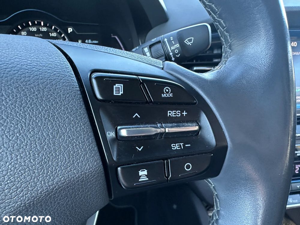 Hyundai IONIQ hybrid Premium - 26