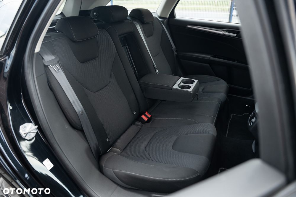 Ford Mondeo 2.0 TDCi Titanium PowerShift - 36