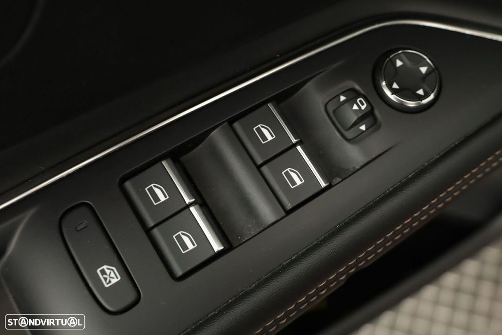 Peugeot 3008 1.2 PureTech GT EAT8 - 22