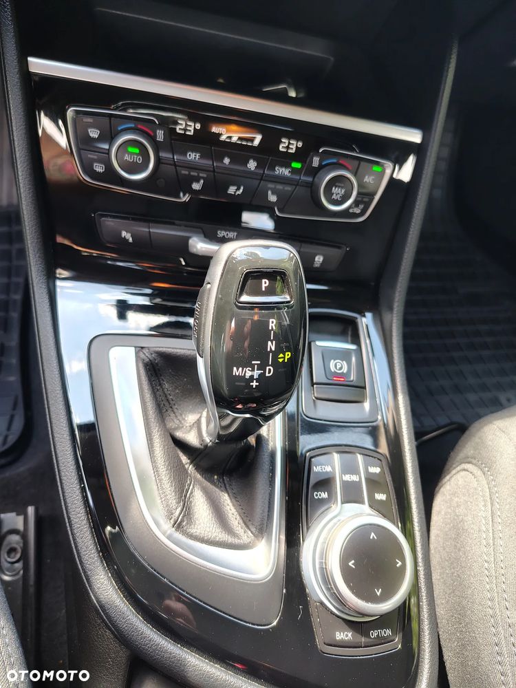 BMW Seria 2 218i Luxury Line - 3