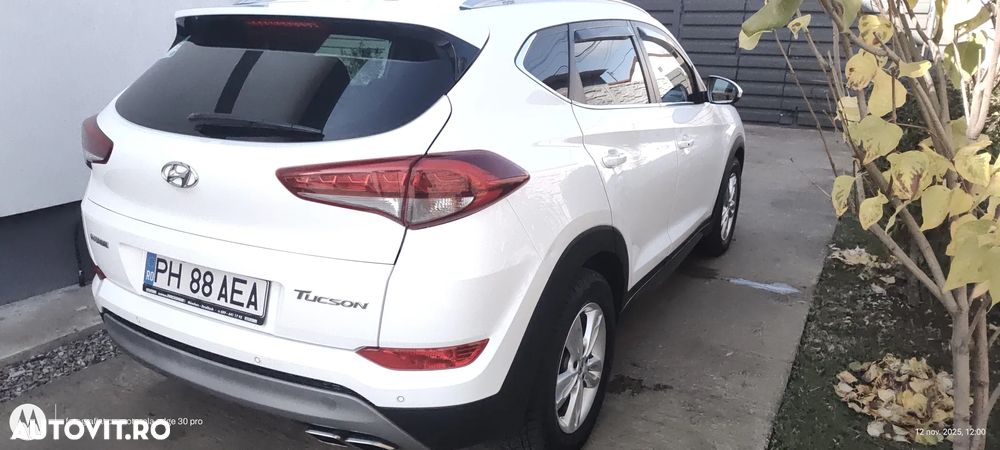 Hyundai Tucson 2.0 CRDI 4WD Automatik Style - 5