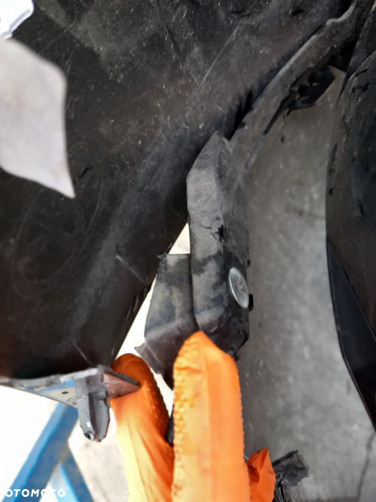 Zderzak przedni/przód TOYOTAPROACE 16- - 21