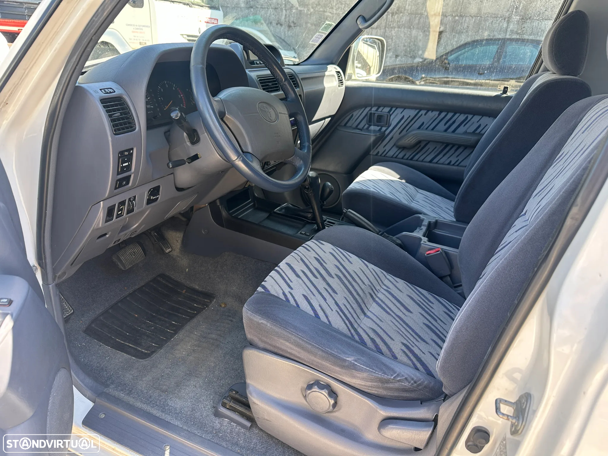 TOYOTA LAND CRUISER 90 3.0 1KZ-TE  CAIXA AUTOMATICA (CENTRO DE ABATE - 5