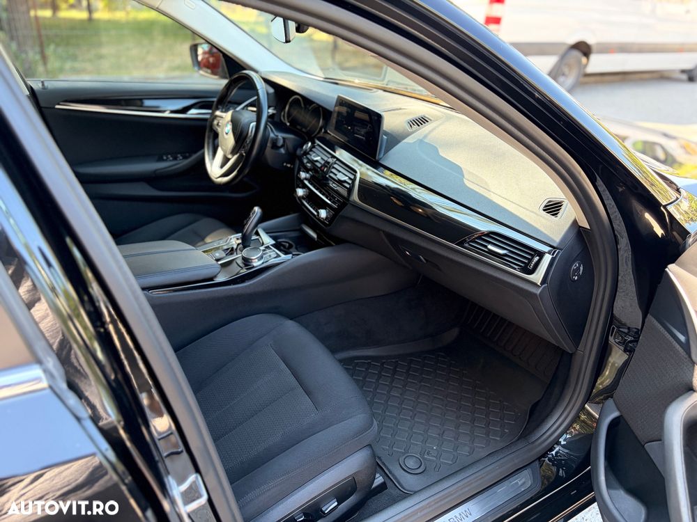 BMW Seria 5 520d EfficientDynamics Edition AT - 27