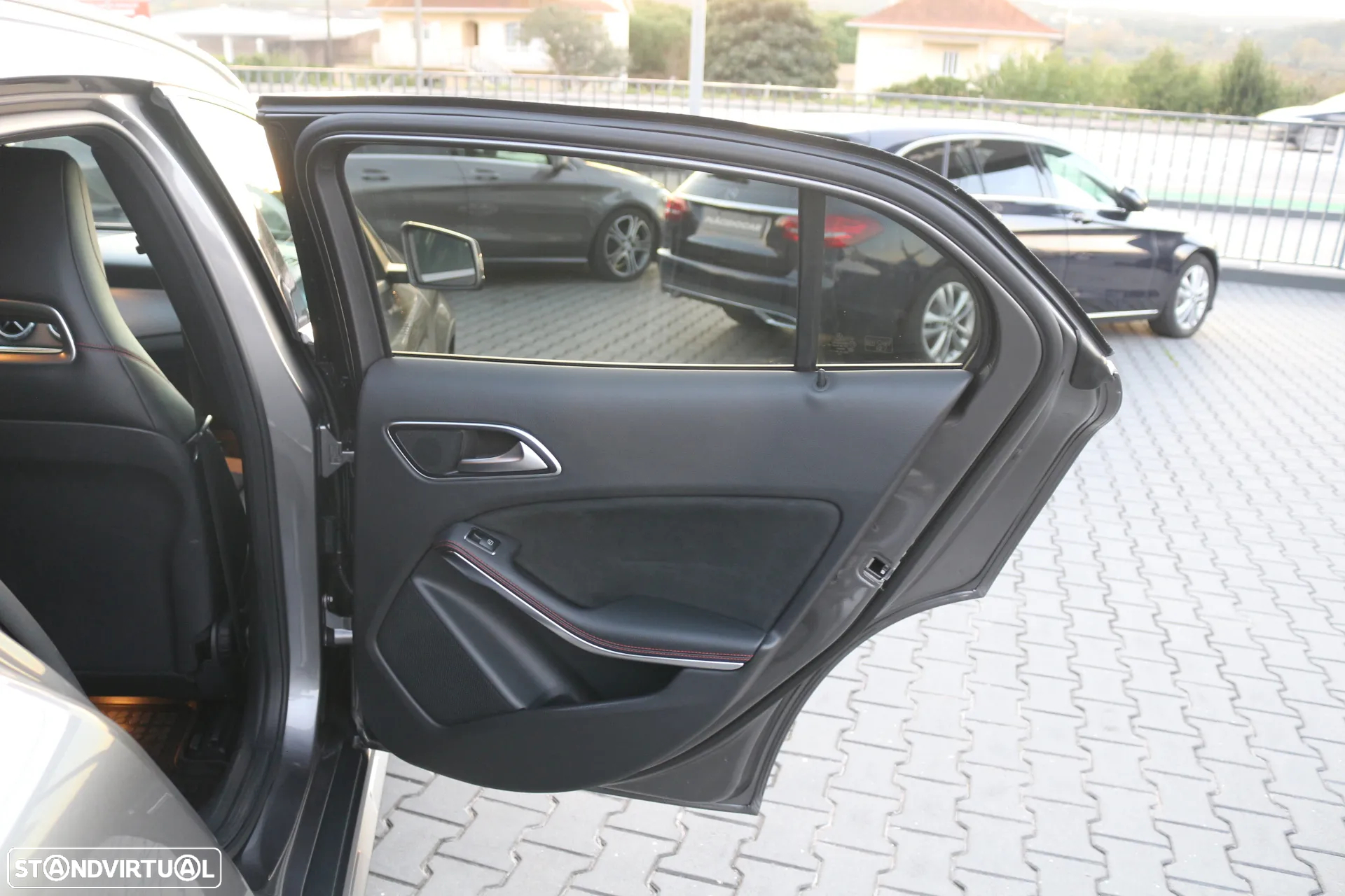 Mercedes-Benz GLA 180 CDi AMG Line Aut. - 36