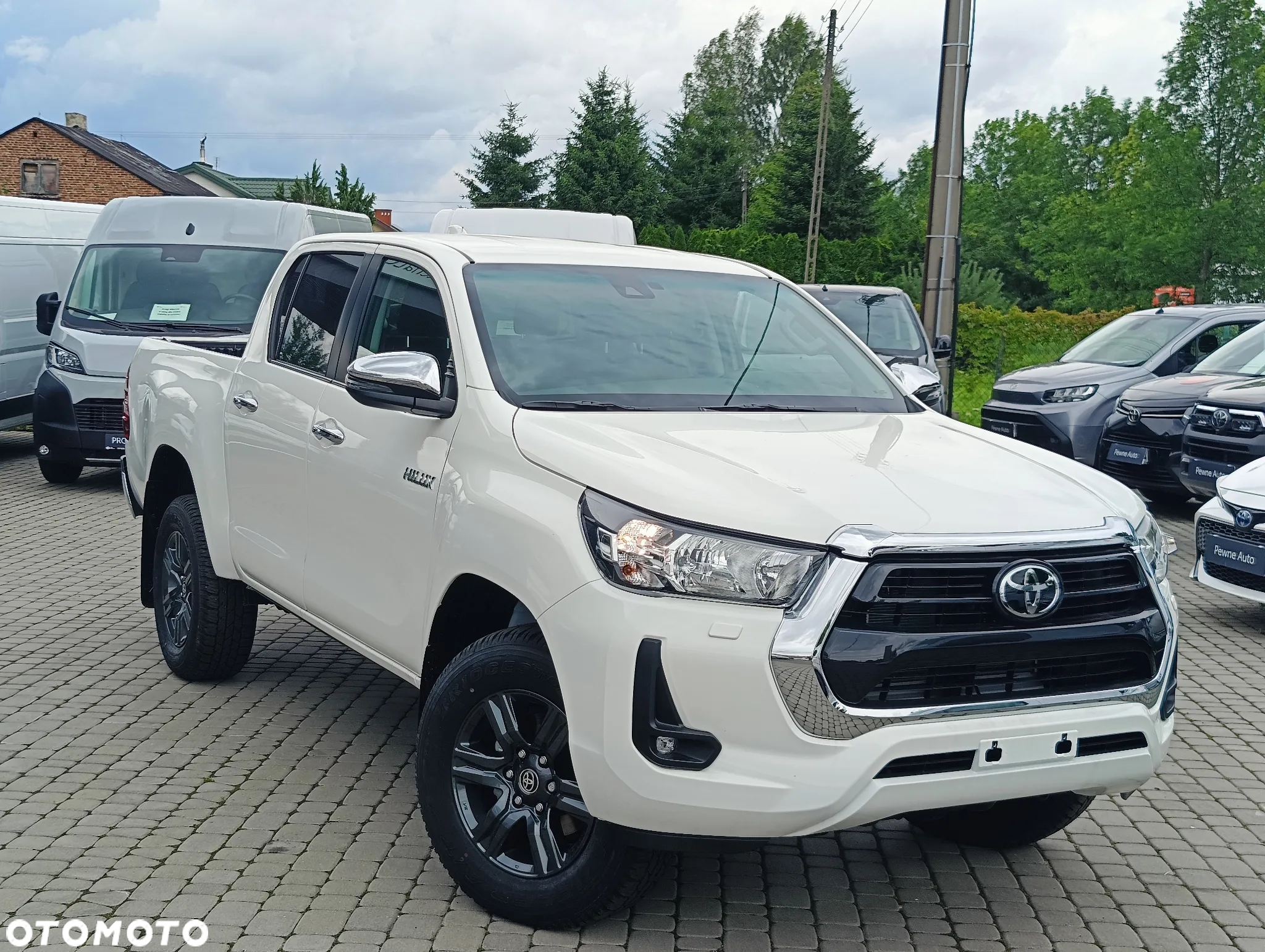 Toyota Hilux - 2