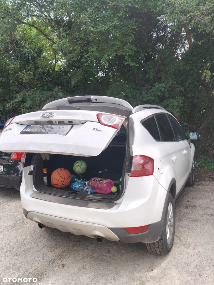 Ford Kuga - 8