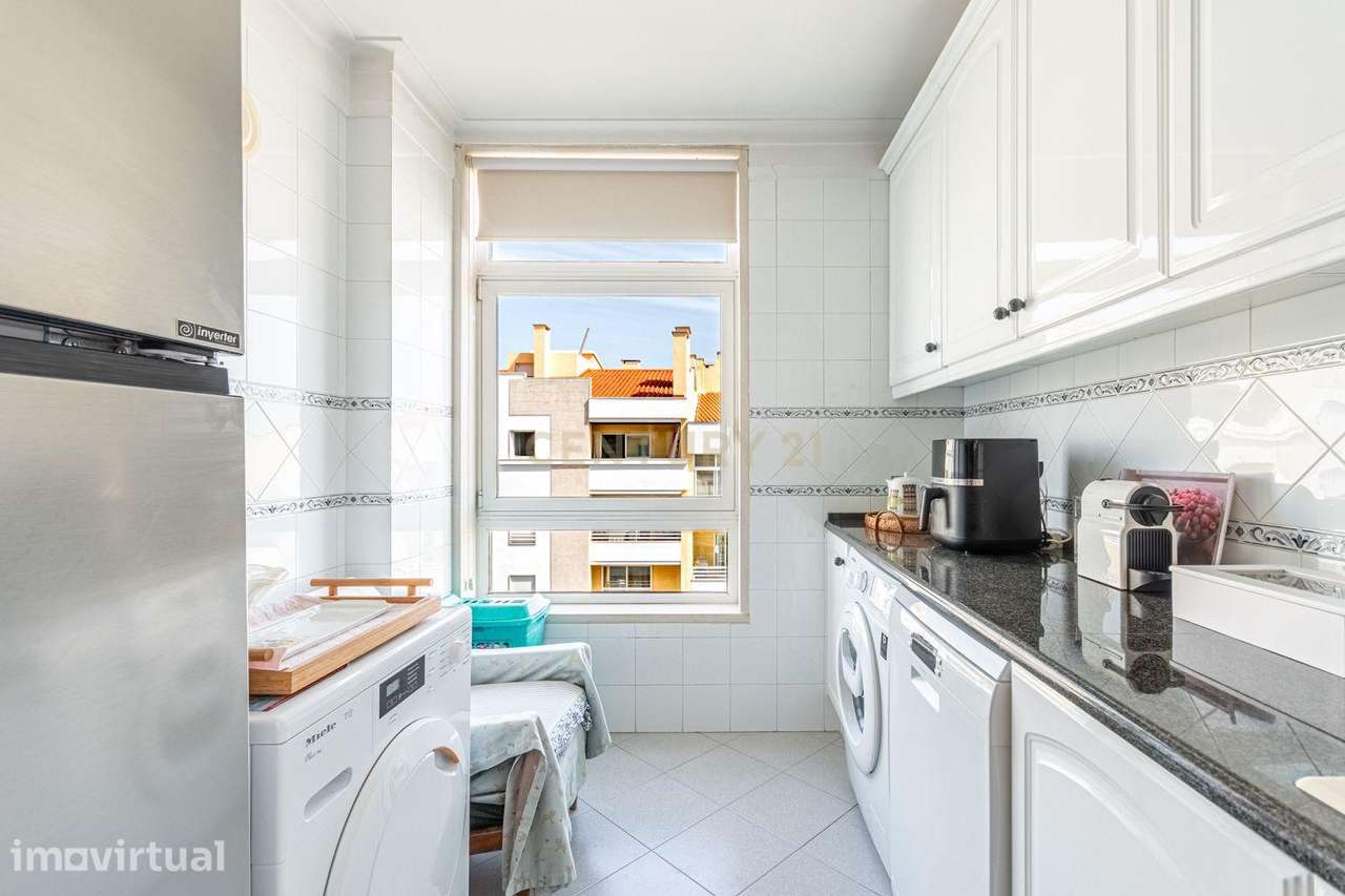 Penthouse T3 + Sótão (2 divisões) com Vista Mar, nos Jardins da Parede - Grande imagem: 4/42
