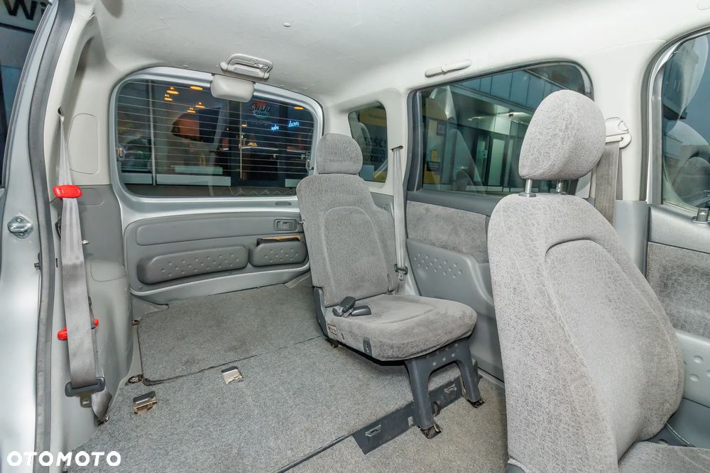 Toyota Yaris Verso 1.3 Sol - 12