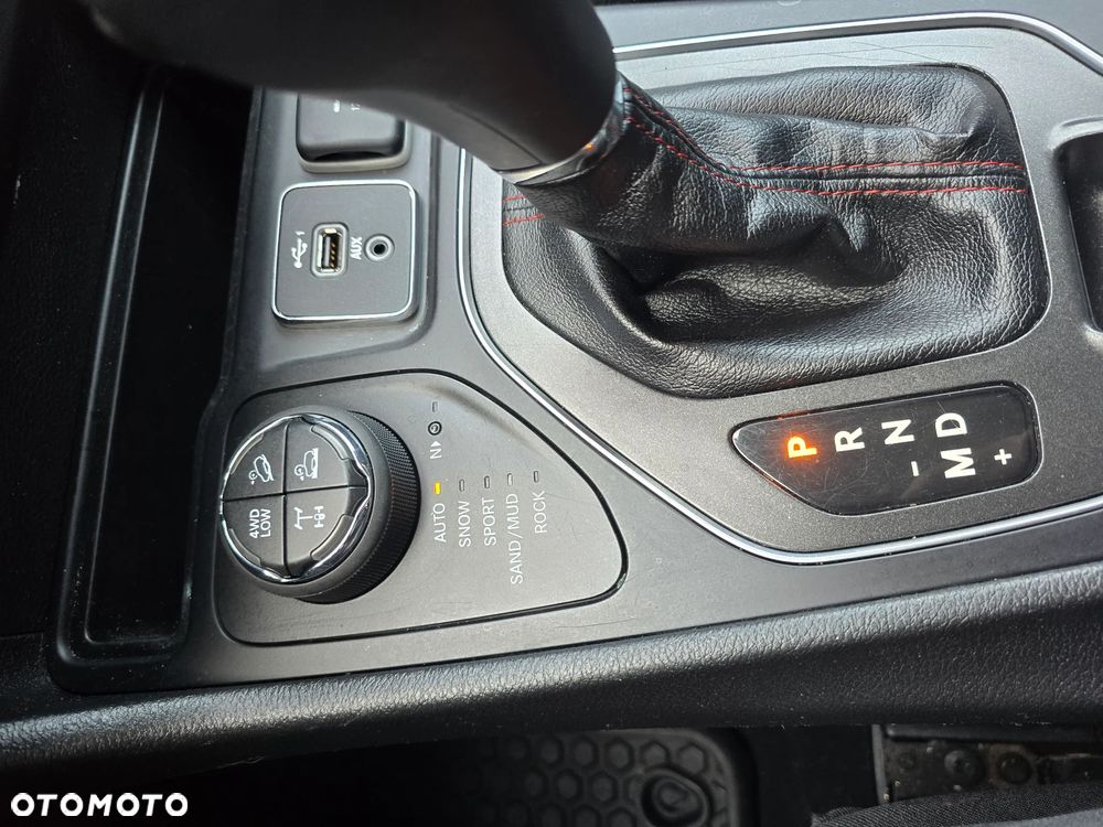 Jeep Cherokee 3.2 V6 Pentastar Active Drive Lock Autom Trailhawk - 16