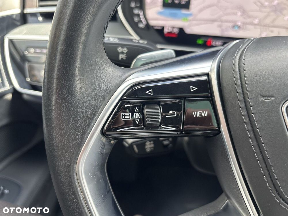 Audi A8 - 11
