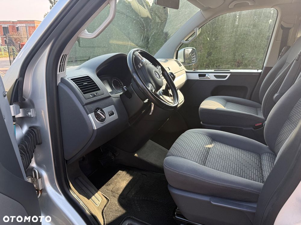 Volkswagen Multivan - 14