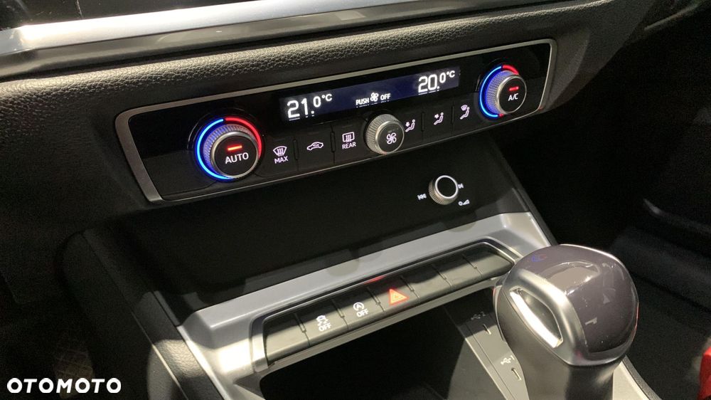 Audi Q3 35 TFSI mHEV S tronic - 24