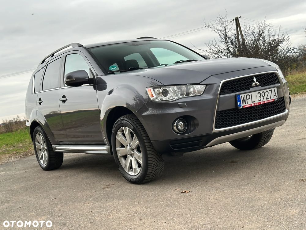 Mitsubishi Outlander 2.0 Intense + 2WD EU5 CVT - 32