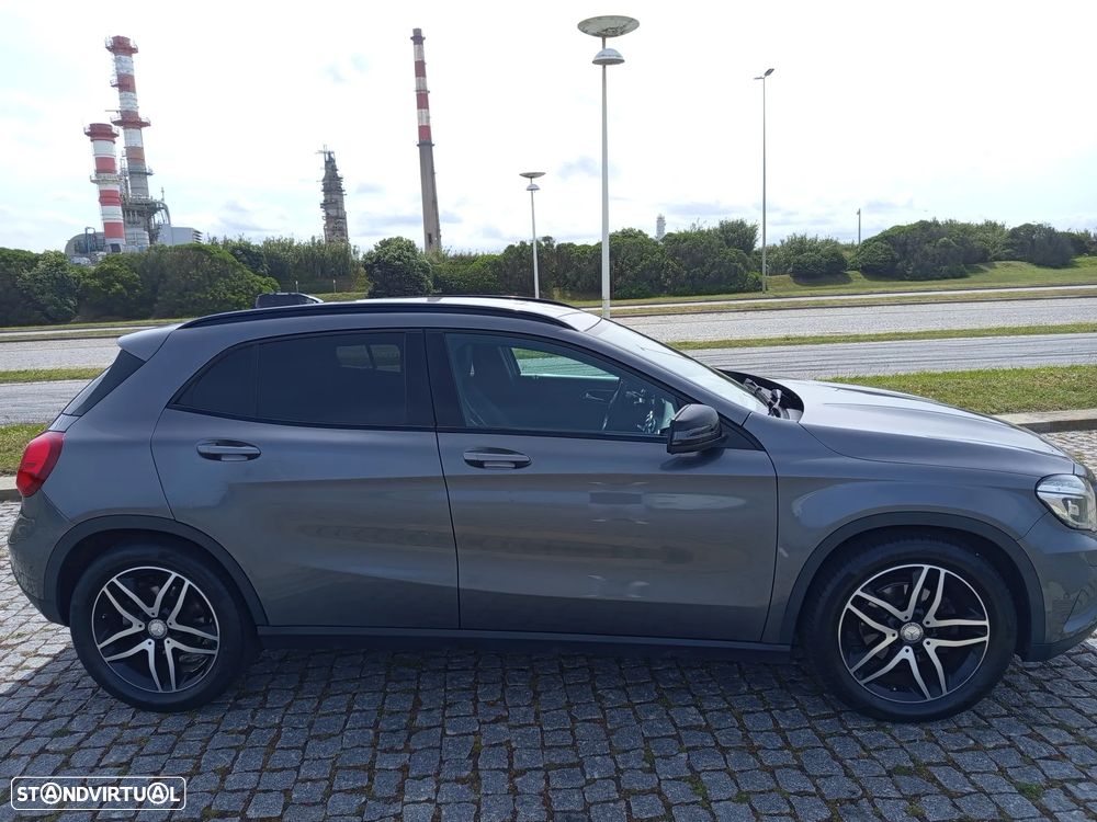 Mercedes-Benz GLA 200 d Style Aut. - 2