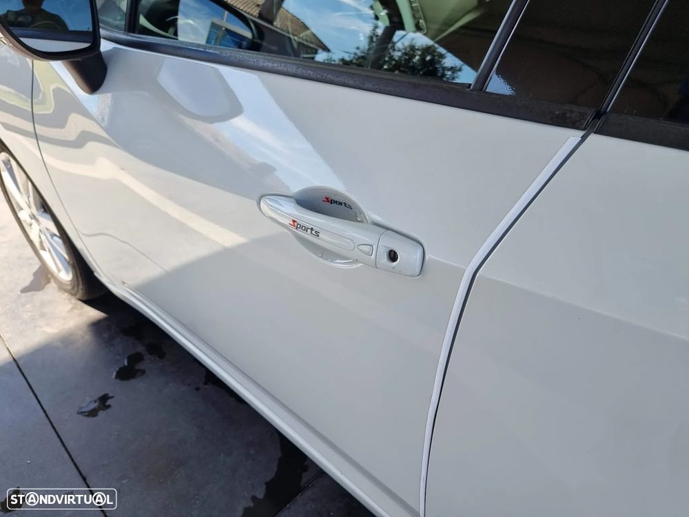 Nissan Micra - 4