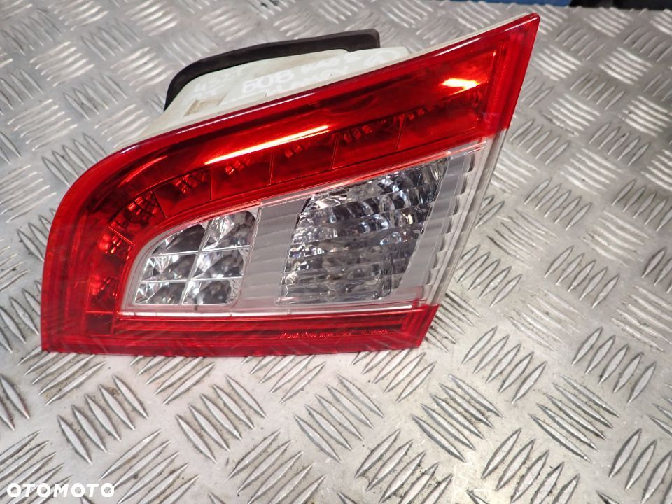 LAMPA PRAWY TYŁ W KLAPE PEUGEOT 508 SW 9686780680 RADOM - 1
