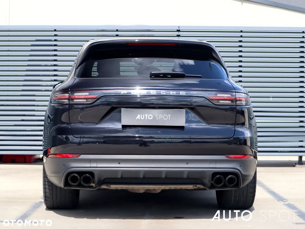 Porsche Cayenne E-Hybrid - 5