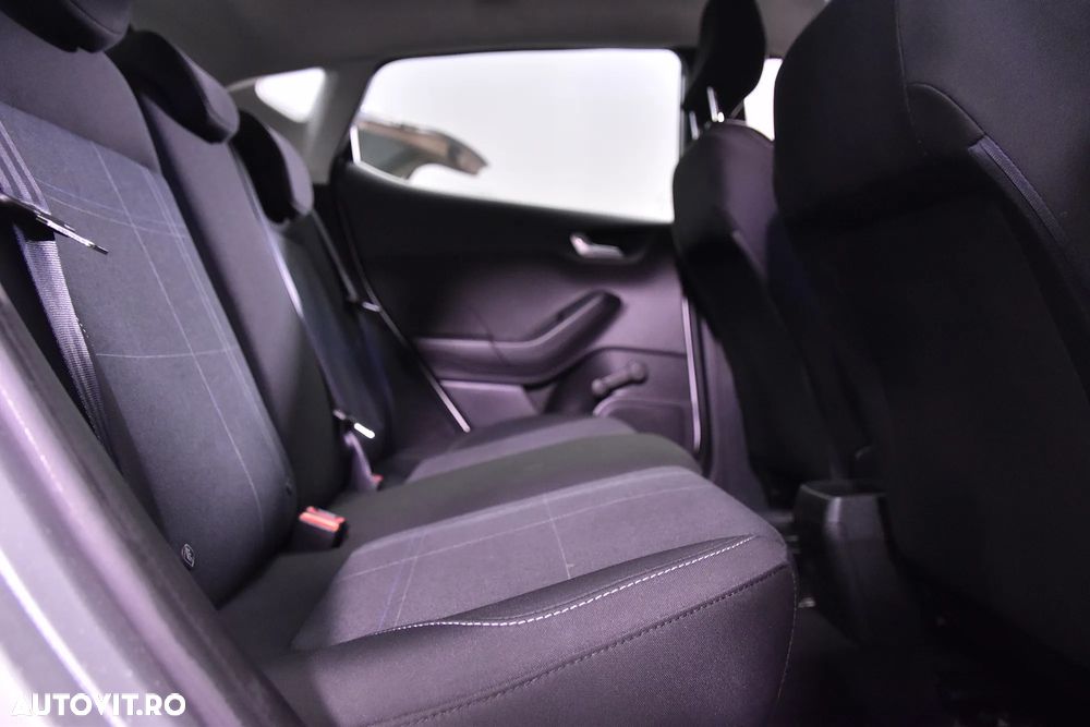 Ford Fiesta - 12