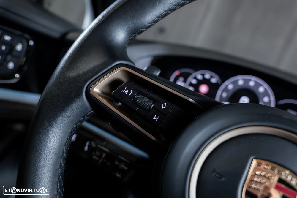 Porsche Panamera 4 E-Hybrid - 13