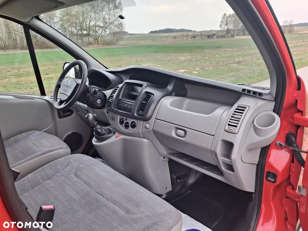 Renault Trafic - 22