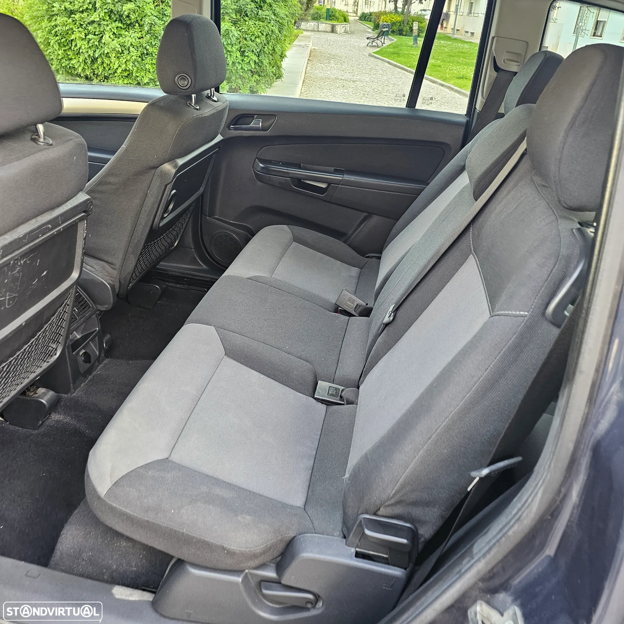 Opel Zafira 1.7 CDTi EcoFLEX - 20