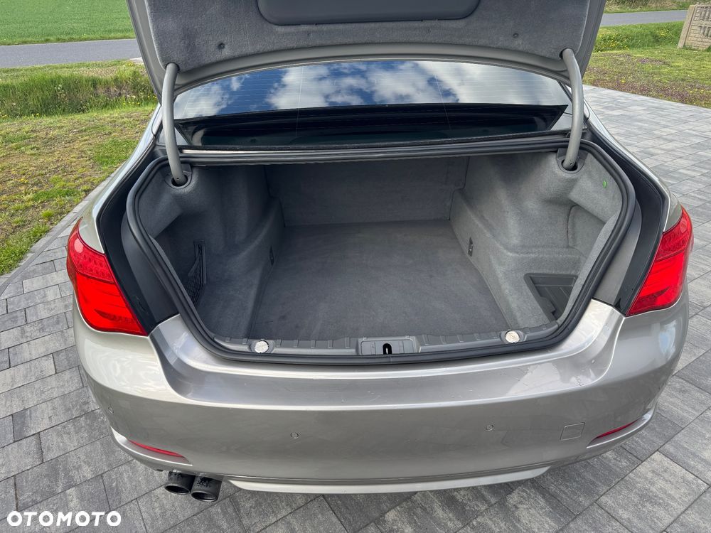 BMW Seria 7 730d - 14