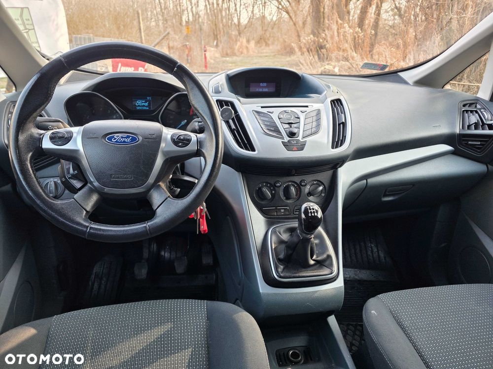 Ford Grand C-MAX - 3