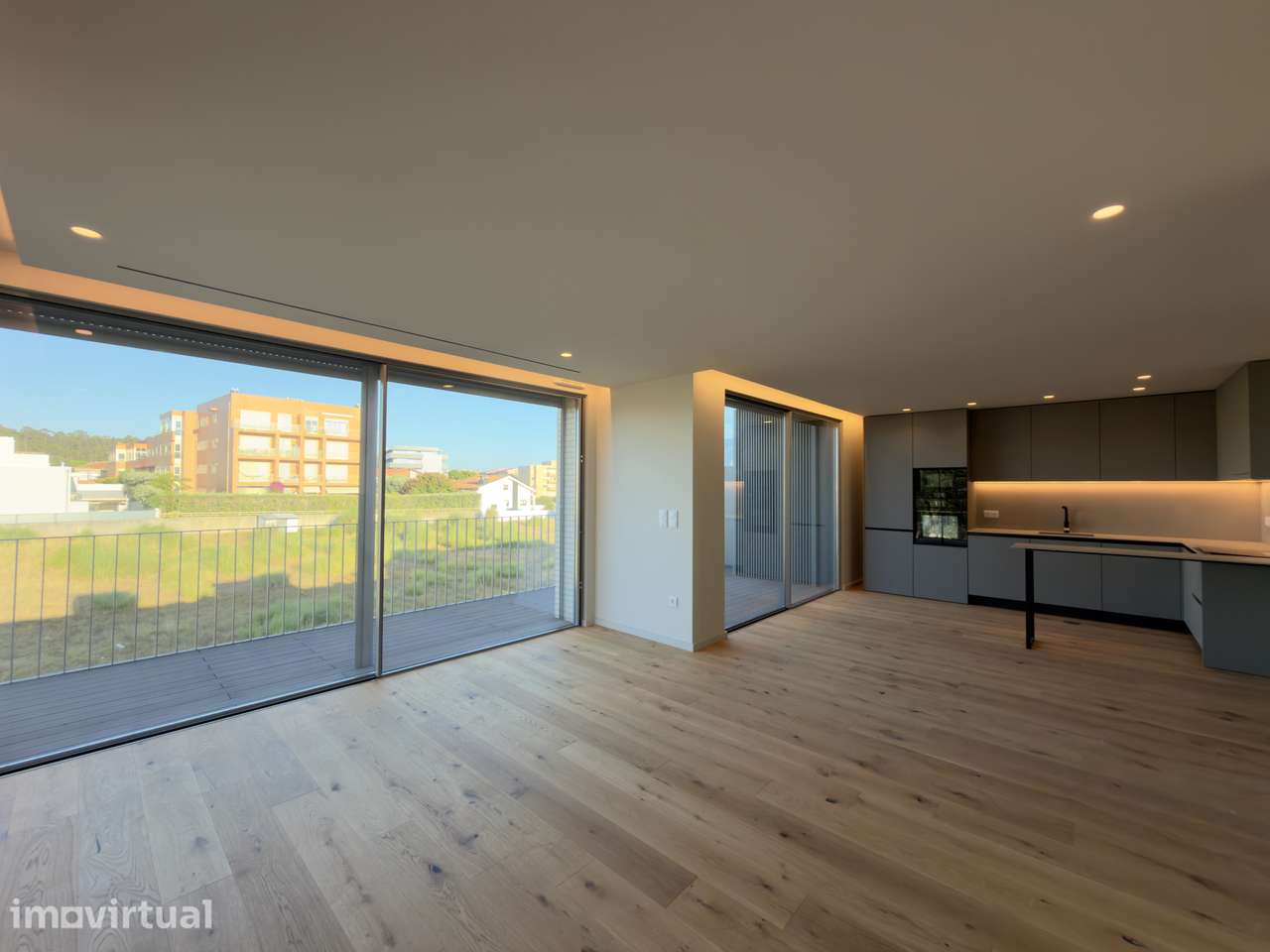 Apartamento T3 Dúplex Novo  São Félix da Marinha (junto ao Solverde ) - Grande imagem: 5/48