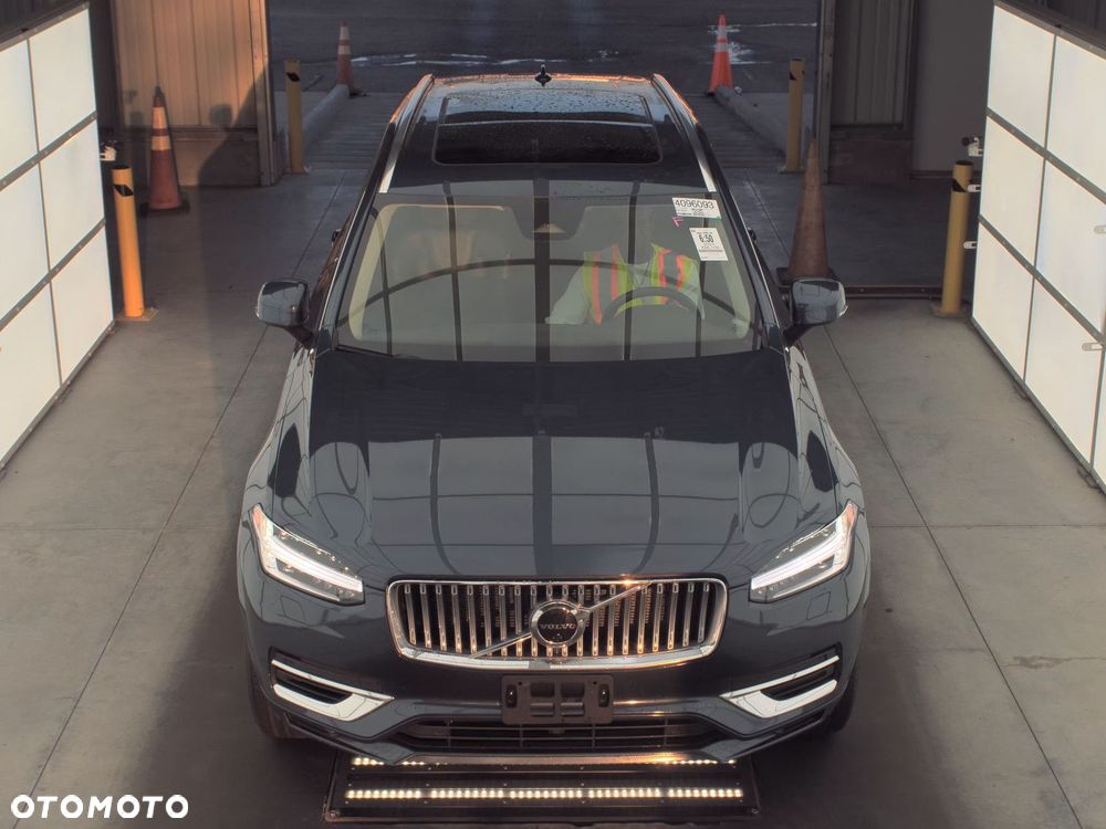 Volvo XC 90 - 7